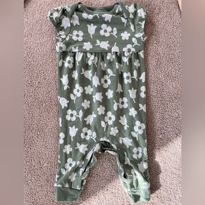 Cat and Jack Cute Spring St. Patrick’s outfit NWOT